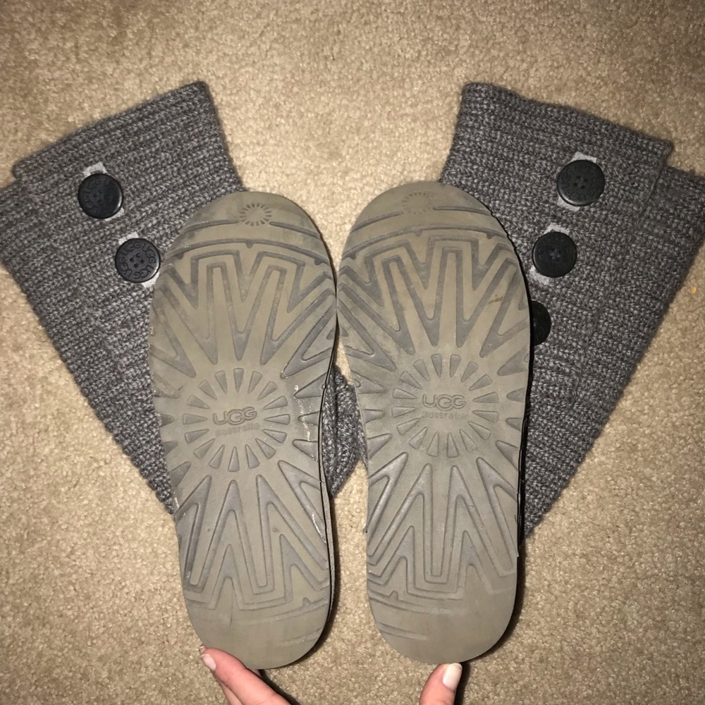 Grey Knit Uggs - image 4